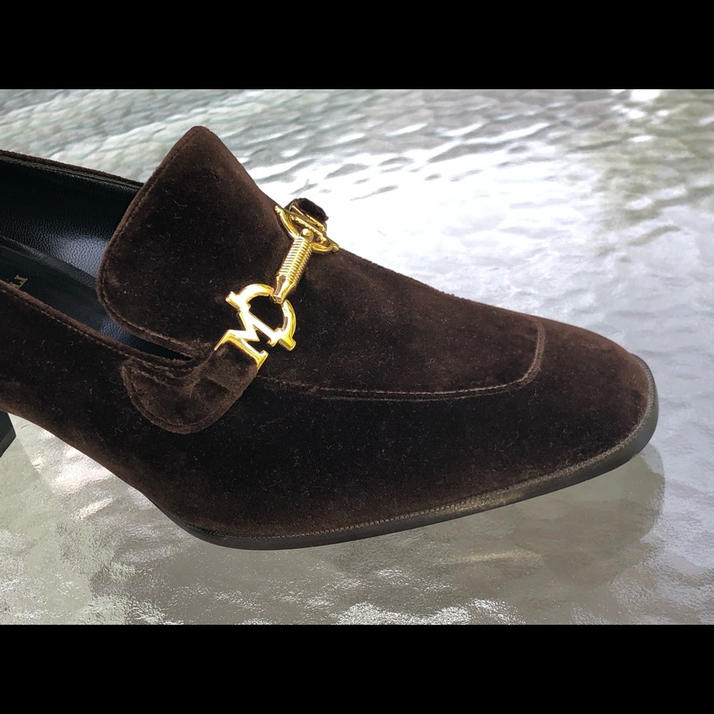 NIB Bruno Magli Brown Velvet Heeled Loafers - Picture 5 of 8